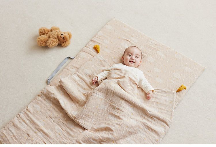 D BY DADWAY お昼寝マット ドリーミングスター 80×125cm 通気性 肌ざわり 折りたたみ 持ち運び 便利 リバーシブル ディーバイダッドウェイ 洗える かわいい お昼寝布団 プレゼント 出産祝い