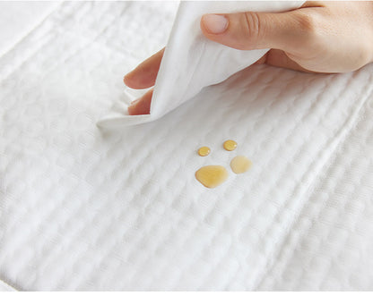 D BY DADWAY ヌビ おむつ替えシート 肌ざわり 柔らかい 汚れにくい 拭き取りやすい 収納ポケット おしりふき収納 折りたたみ おむつシート 持ち運び 出産祝い