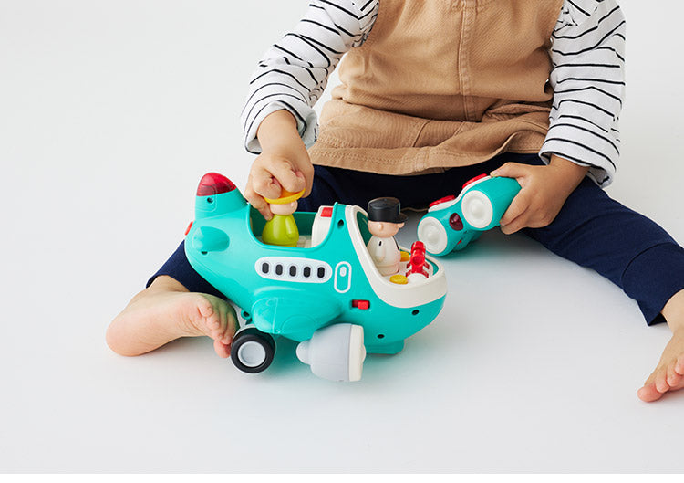 Hola Toys オラトイズ 音がいっぱい!操縦できるひこうき ごっこ遊び おもちゃ 飛行機ごっこ ひこうき パイロット 知育玩具 仕掛けおもちゃ 音遊び 誕生日プレゼント ギフト