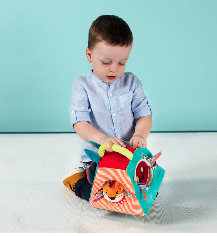 Lilliputiens アクティビティピラミッド マリウス 布おもちゃ 知育玩具 赤ちゃん おもちゃ 知育 布製 型はめ 出産祝い 誕生日プレゼント リリピュション