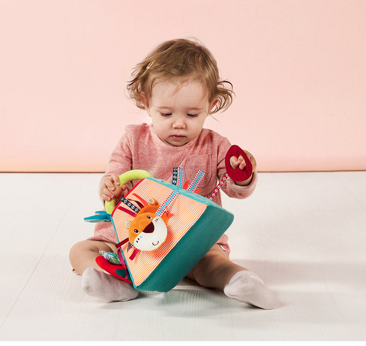 Lilliputiens アクティビティピラミッド マリウス 布おもちゃ 知育玩具 赤ちゃん おもちゃ 知育 布製 型はめ 出産祝い 誕生日プレゼント リリピュション