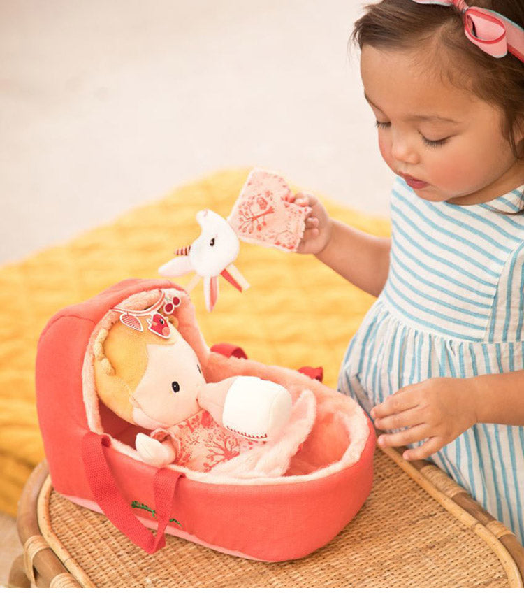 Lilliputiens ベビーお世話セット レナ リリピュション 知育玩具 ぬいぐるみ おもちゃ 人形 誕生日プレゼント 出産祝い ごっこ遊び 女の子 人形あそび