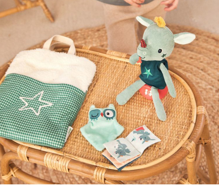 Lilliputiens ひとりでねんねセット リリピュション 知育玩具 ぬいぐるみ おもちゃ 人形 誕生日プレゼント 出産祝い ごっこ遊び 女の子 人形あそび おやすみ ねんね ごっこ