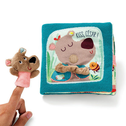 Lilliputiens ブック キスシーザー リリピュション 知育玩具 誕生日プレゼント 出産祝い 布製おもちゃ 絵本 指人形 布絵本 布えほん えほん
