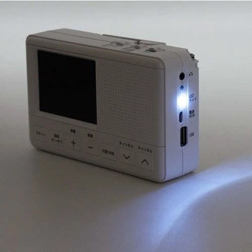 LEDライト付き 3.2型 ポータブル ワンセグ&FM/AMラジオ TSP-W3218