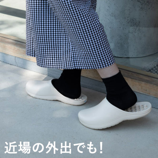 フレディレック サンダル 収納袋付 ベランダ バスルーム FREDDY LECK 北欧 白 おしゃれ シンプル クロックス サンダル