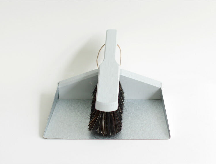 レシュタ マグネットブラシセット ちりとり ほうき セット 箒 屋内 屋外 マグネット付き おしゃれ 北欧 ポーランド製
