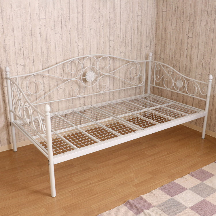 ベッドフレーム 姫系 シングル おしゃれ 北欧 ベッド スチールベッド パイプベッド ベッド 収納 かわいい ローベッド フロアベッド(代引不可)