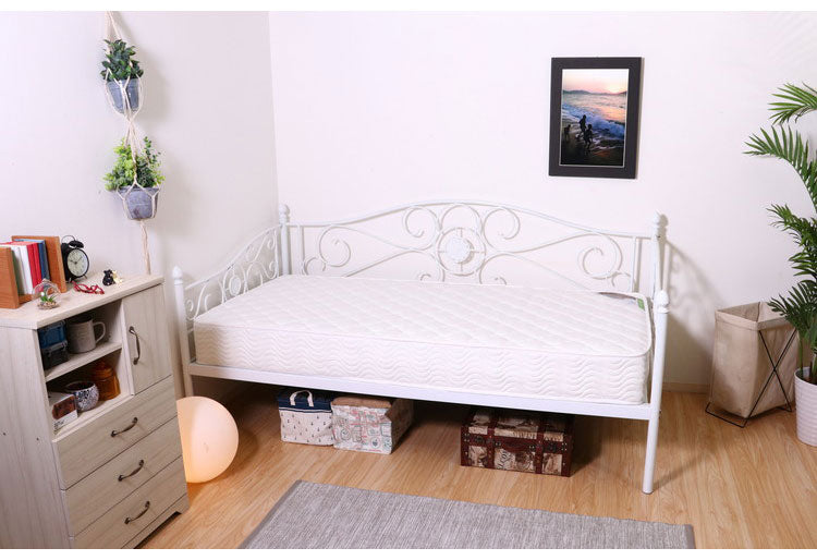 ベッドフレーム 姫系 シングル おしゃれ 北欧 ベッド スチールベッド パイプベッド ベッド 収納 かわいい ローベッド フロアベッド(代引不可)