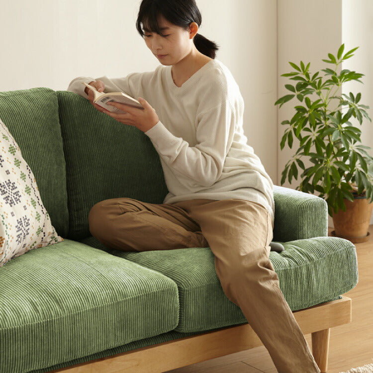 ソファ コーデュロイソファ 幅131cm 完成品 2p 2人掛け ロータイプ 天然木 クッション おしゃれ 北欧 モダン シンプル 一人暮らし コンパクト 肘あり 肘掛け ハイバック(代引不可)