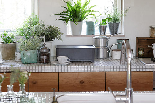 YOHAKU 水切りかご ふた付き コンパクト お手入れ簡単 大容量 コンパクトにまとまる水切りセット ライトグレー MG-0309 水切りバスケット 水切りカゴ シンク上