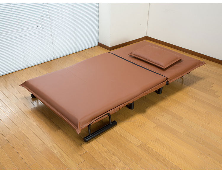 3WAYソファベッド 幅63cm 折りたたみ PVC生地 ソファーベッド ローソファ 14段階リクライニング カウチソファ クッション付き(代引不可)