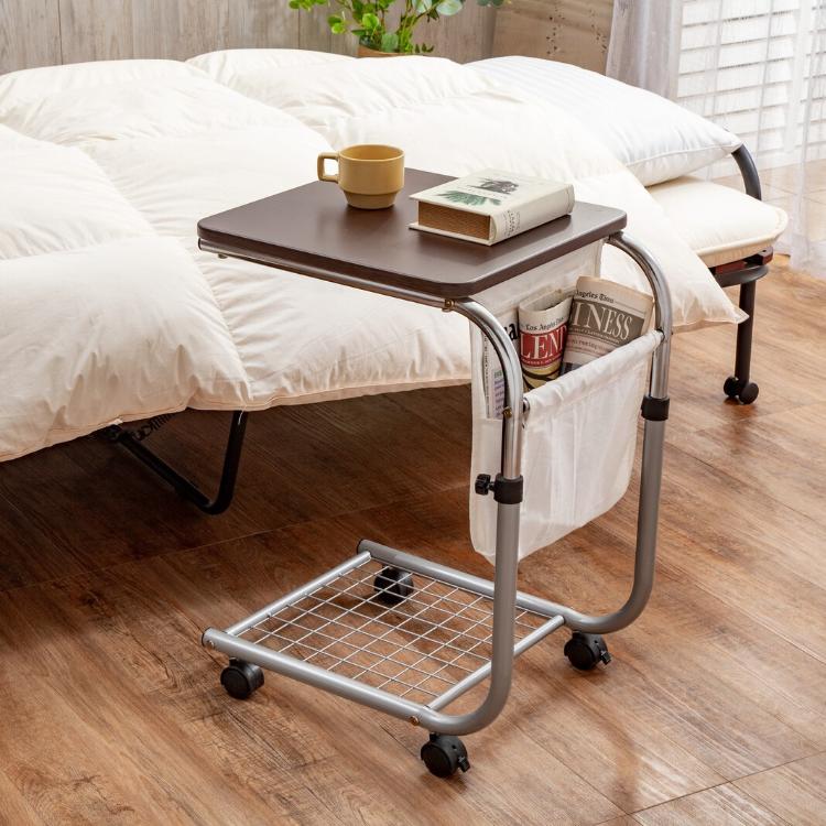 昇降式サイドテーブル 雑誌が入るポケット付き マガジンラック 高さ調節 キャスター付き ベッドサイド ソファサイド(代引不可)