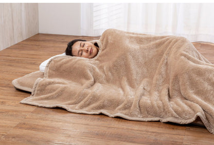 ファミラ あったか発熱毛布4点セット シングル 毛布 襟ぐり ブランケット 敷きパッド ひざ掛け 肩当て 吸湿発熱 あったか 冬 寝具(代引不可)