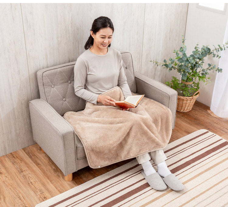 ファミラ あったか発熱毛布4点セット シングル 毛布 襟ぐり ブランケット 敷きパッド ひざ掛け 肩当て 吸湿発熱 あったか 冬 寝具(代引不可)