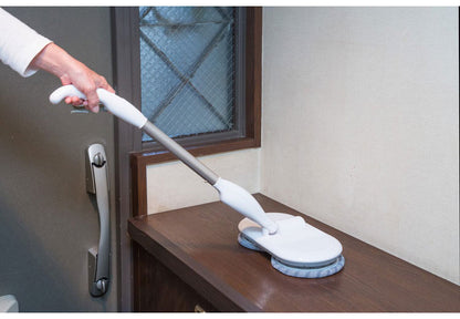 ファミラ スピンマジック 8点セット 立ったまま床掃除 回転モップ 電動モップ 回転モップクリーナー 床掃除 水拭き 高速回転 モップ 充電式 コードレス ステシック型(代引不可)