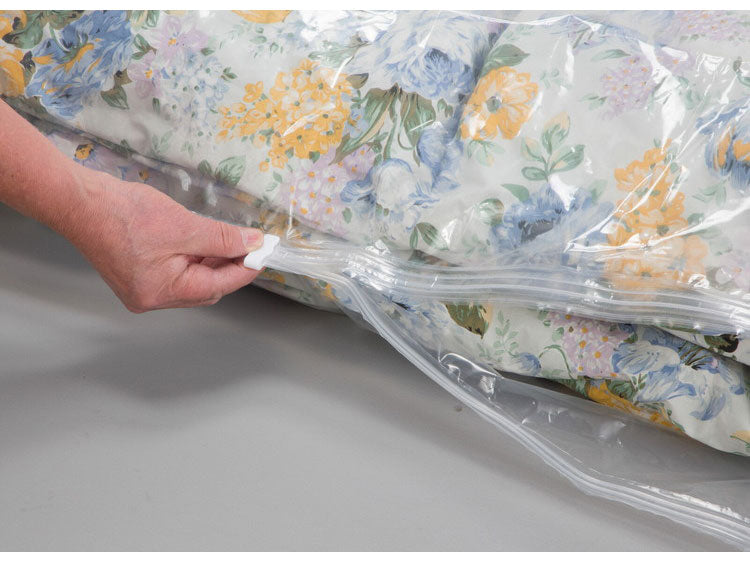 ファミラ 掃除機のいらない布団圧縮袋 吸引機+圧縮袋 15点セット 掃除機いらずで簡単圧縮 吸引&圧縮 密封チャック 竹炭シート ふとん圧縮袋 布団圧縮袋 押入れ 押し入れ 収納 衣類収納(代引不可)