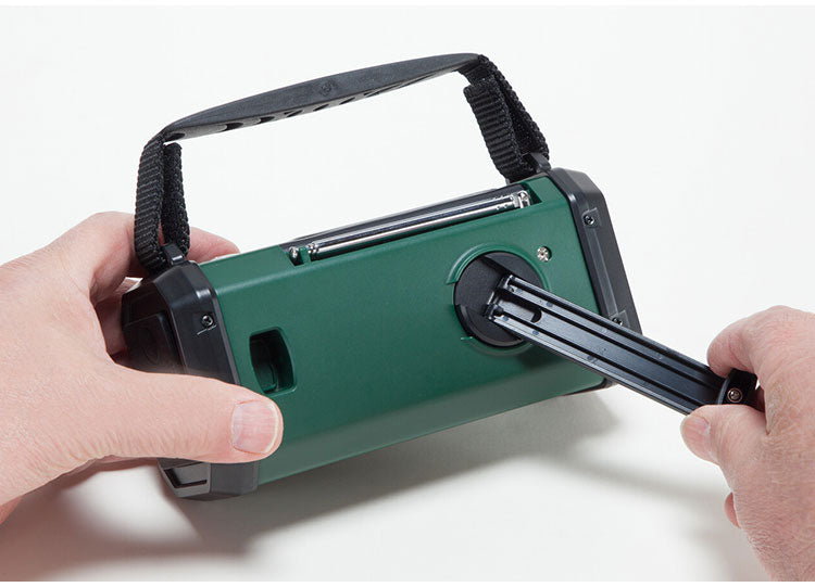 防災ラジオ ライト付き FM AMラジオ対応 ソーラー充電 USB 手回し充電 大容量バッテリー 方位磁石 ラジオ 防災 非常用 地震 スポットライト 広角ライト コンパクト(代引不可)