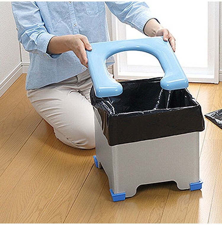 非常用簡易トイレセット 折りたたみ式 コンパクト 防災 災害対策 非常用トイレ 簡易トイレ 目隠し ポンチョ付き 防災トイレセット(代引不可)