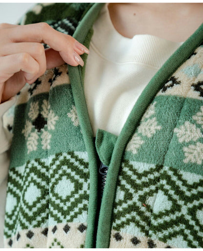 あったか着る毛布 ノルディック柄 吸湿発熱 毛布スリーパー ショート 65×100cm 北欧柄 エンジ グリーン 冬 あったか 着るブランケット(代引不可)