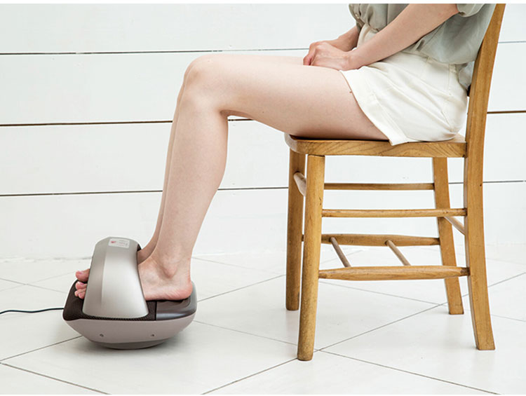 足用トレーニング器具 電動 ACアダプター付き 運動器具 1年保証 エクササイズ 健康 転倒防止 運動不足 ポルト トライウォーカー お年寄り プレゼント(代引不可)