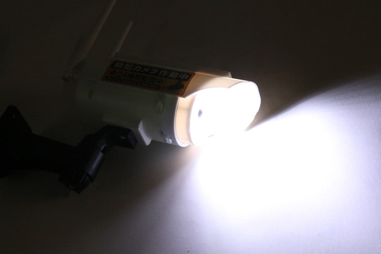 ソーラー充電式防犯ダミーカメラライトII型 2個組 人感センサー付き 防犯ライト 防水 ソーラー充電 防犯対策 泥棒対策 強盗 空き巣(代引不可)