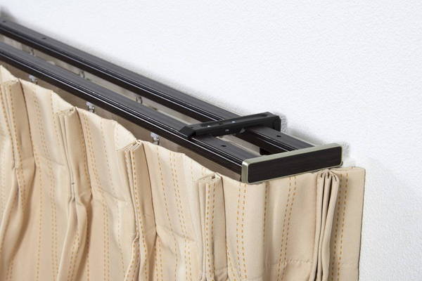 カーテンレール 2mダブル トップカバー付き 遮光 静穏 ブラインドロールスクリーン 遮光カーテン 省エネ(代引不可)