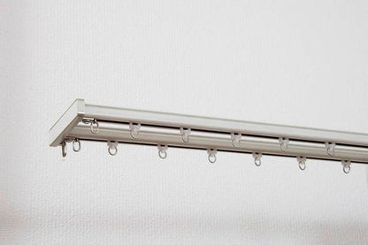 カーテンレール 2mダブル トップカバー付き 遮光 静穏 ブラインドロールスクリーン 遮光カーテン 省エネ(代引不可)