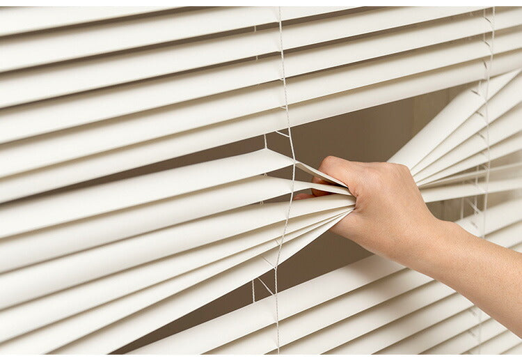 フレキシブラインド25 60×98cm ブラインド カーテンレール 取付可能 賃貸 コードレス 腰高窓 小窓 お手頃 横型ブラインド シェード 日よけ ブラインドカーテン(代引不可)