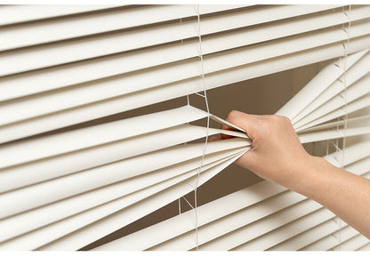 フレキシブラインド25 60×98cm ブラインド カーテンレール 取付可能 賃貸 コードレス 腰高窓 小窓 お手頃 横型ブラインド シェード 日よけ ブラインドカーテン(代引不可)