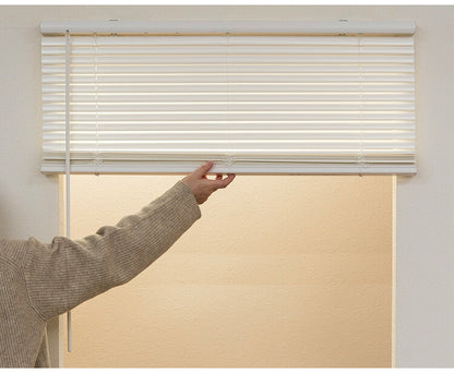 フレキシブラインド25 165×98cm ブラインド カーテンレール 取付可能 賃貸 コードレス 腰高窓 小窓 お手頃 横型ブラインド シェード 日よけ ブラインドカーテン(代引不可)