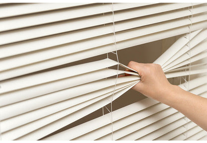 フレキシブラインド25 165×98cm ブラインド カーテンレール 取付可能 賃貸 コードレス 腰高窓 小窓 お手頃 横型ブラインド シェード 日よけ ブラインドカーテン(代引不可)