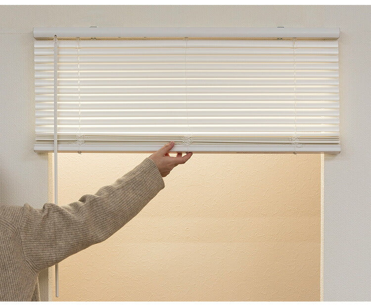 フレキシブラインド25 175×98cm ブラインド カーテンレール 取付可能 賃貸 コードレス 腰高窓 小窓 お手頃 横型ブラインド シェード 日よけ ブラインドカーテン(代引不可)