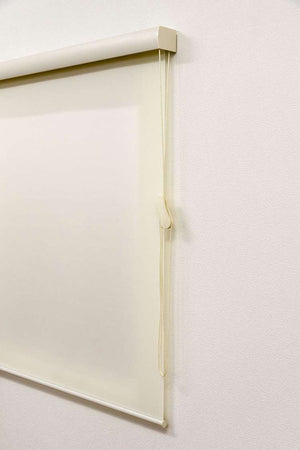 ロールスクリーン カバー付き 幅135cm×高さ220cm シンプル おしゃれ 北欧 オフィス マンション 間仕切り ロールカーテン(代引不可)