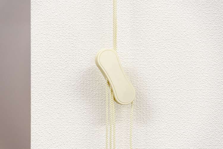 ロールスクリーン カバー付き 防炎 無地 幅90cm×高さ220cm シンプル おしゃれ 北欧 オフィス マンション 法人 間仕切り ロールカーテン(代引不可)