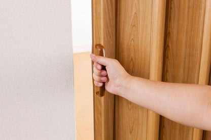 木目調アコーデオンドア W200×H174cm 間仕切り 遮熱 仕切り パーテーション おしゃれ(代引不可)