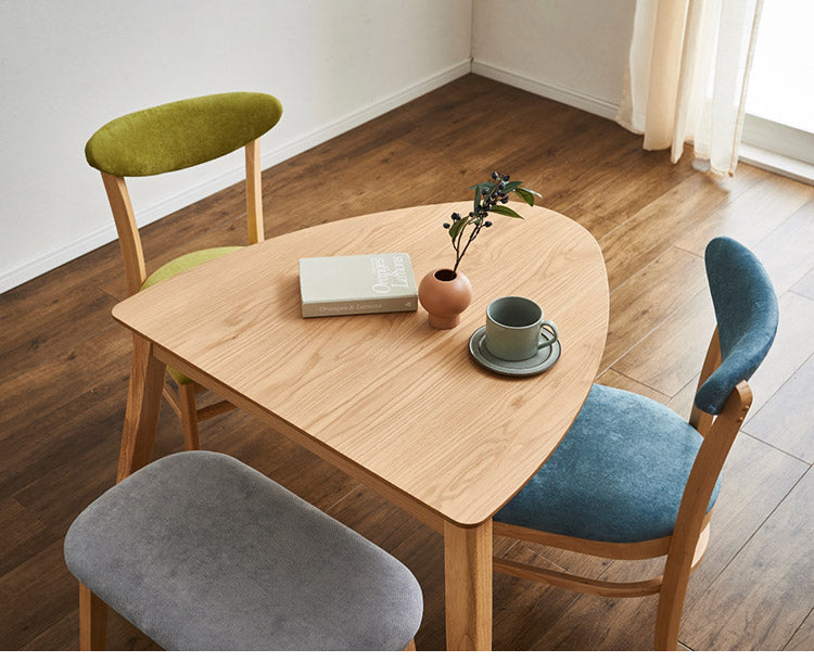 三角 ダイニング4点セット テーブル+イス2脚+ベンチ 天然オーク突板 三角形 ダイニングテーブル 三角テーブル ダイニングチェア ダイニングベンチ ダイニングセット 北欧 おしゃれ(代引不可)