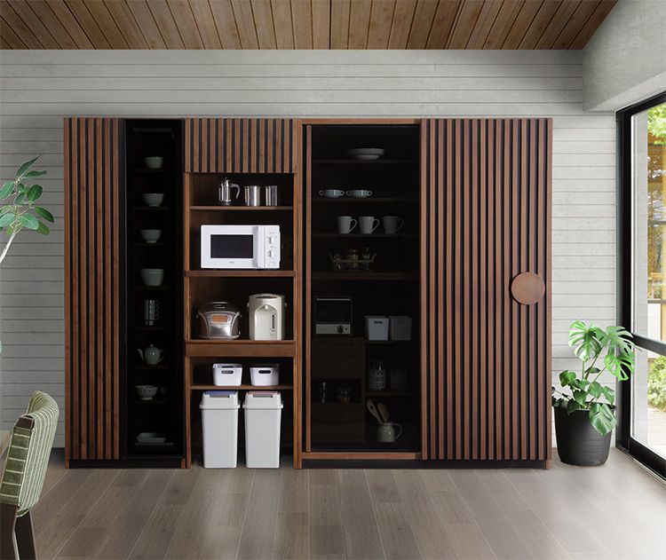 食器棚 キッチンボード 幅138 奥行52 高さ196 引き戸 開梱設置無料 ハイタイプ ウォールナット 天然木 おしゃれ 大容量 キッチン 収納 ブラックガラス リンク(代引不可)