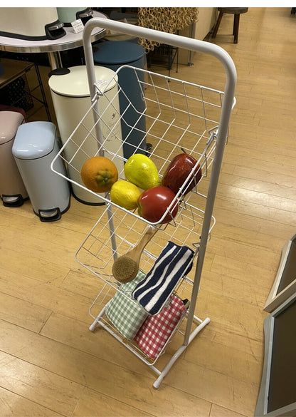 ラック 棚 おしゃれ バスケット 3段 収納ラック 収納 シェルフ 洗面所 ランドリー スタンドラック シンプル キッチン サニタリー 店舗 ディスプレイ 什器 かわいい モダン シンプル コンパクト 北欧