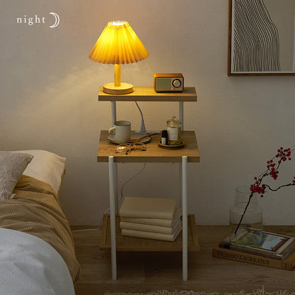 ナイトテーブル 2口コンセント付 ラタン調 こなれ感 おしゃれ オープンラック ナチュラル 韓国風インテリア 組立式 アジャスター付 かわいい 韓国インテリア(代引不可)