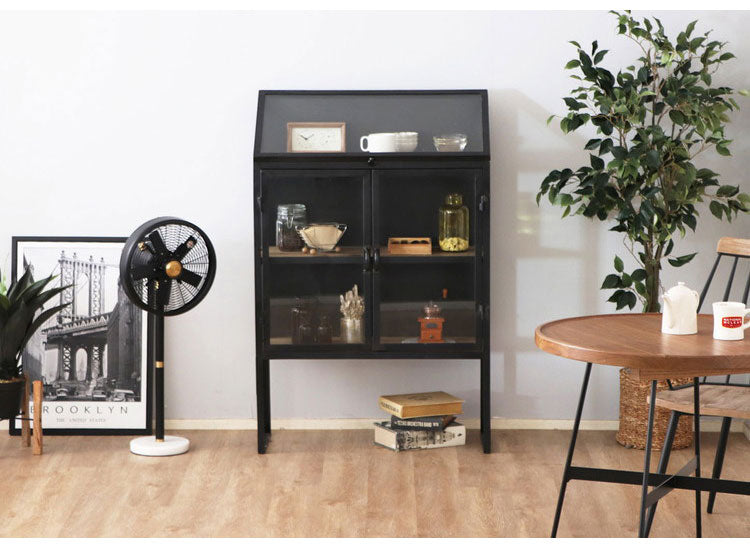 アンティーク調 ディスプレイラック ガラス扉 キャビネット 幅80cm  扉付き スチール脚 おしゃれ 北欧 コレクションケース(代引不可)