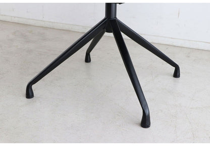 ラウンドチェア アームレス 回転式 肘掛け無 テーブルに収まる 耐荷重80kg リビング ダイニング デスク オフィスチェア おしゃれ お洒落 チェア 椅子 いす 食卓 デザインチェア 北欧(代引不可)