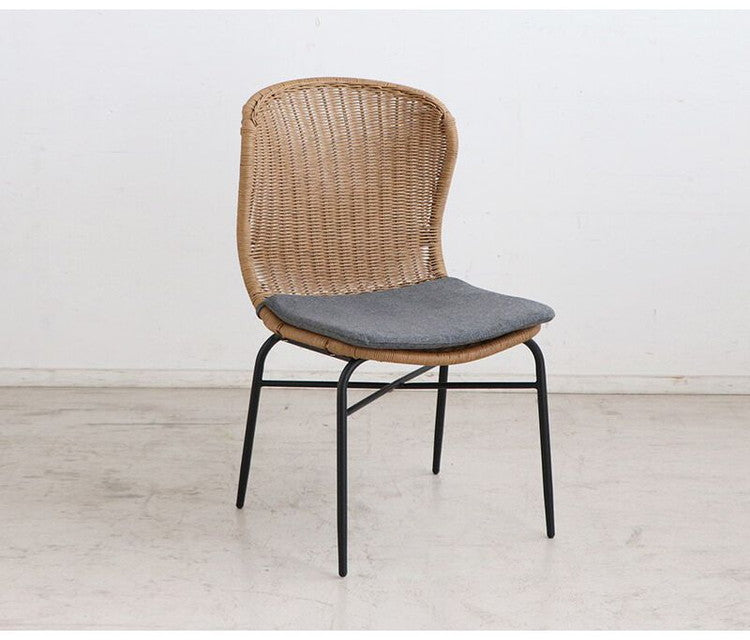 ダイニングチェア リゾートチェア ガーデンチェアラウンジ PEラタン 籐 イス 椅子 いす 食卓 バルコニー 庭 屋外 カフェ テラス おうち時間 くつろぎ(代引不可)