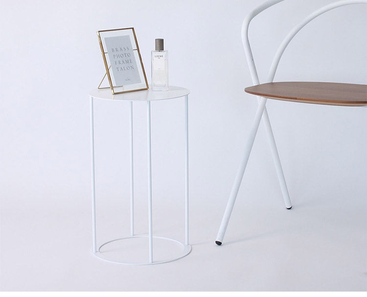 日本製 燕三条 完成品 サイドテーブル 丸型 直径28cm 高さ45cm ラウンドテーブル 棚 ディスプレイ 円形 ソファサイド ベッドサイド ナイトテーブル KUROSHIRO abekin(代引不可)