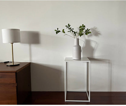 日本製 燕三条 完成品 サイドテーブル 四角型 27.4×27.4 高さ44.7cm ラウンドテーブル 棚 ディスプレイ 正方形 ソファサイド ベッドサイド ナイトテーブル KUROSHIRO abekin(代引不可)