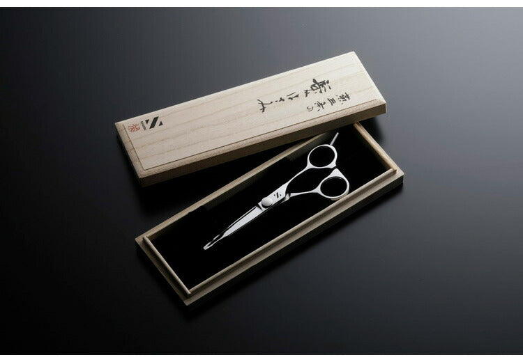 燕三条の髪はさみ シゲル工業 美容師のカットはさみ 15.2cm 桐箱入り 家庭用 セルフカット 本格仕様 カット鋏 カットハサミ 散髪はさみ 子ども ヘアカット 日本製 国産 プレゼント ギフト(代引不可)