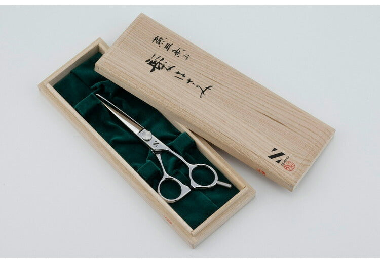 燕三条の髪はさみ シゲル工業 美容師のカットはさみ 15.2cm 桐箱入り 家庭用 セルフカット 本格仕様 カット鋏 カットハサミ 散髪はさみ 子ども ヘアカット 日本製 国産 プレゼント ギフト(代引不可)