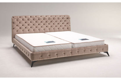 ベッドフレーム キング ベロア調ヘッドボード キングサイズ すのこベッド ベッド フロアベッド フレーム 寝具 インテリア フレーム ベロア アイアン脚 フロアタイプ チェスターフィールド調(代引不可)