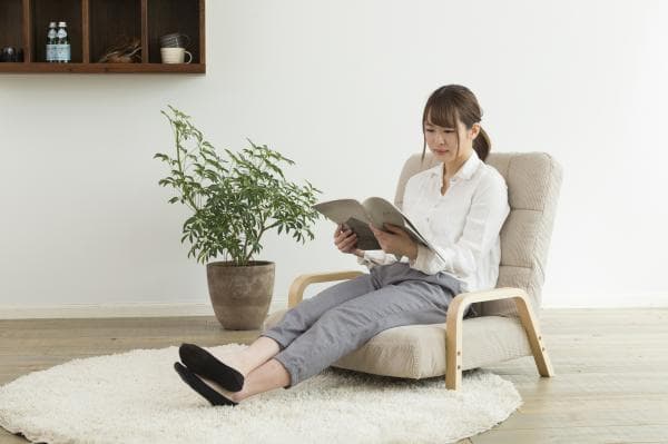 アイリスオーヤマ ウッドアームチェア 座椅子 肘付き リクライニングチェア WAC-LW IRIS OYAMA(代引不可)