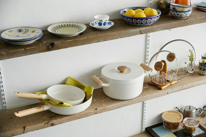 アイリスオーヤマ フライパン・鍋 6点セット 木目調ハンドル 可愛い かわいい おしゃれ ルオント フライパン・なべ 6点セット LUO-SE6W IRIS OYAMA(代引不可)